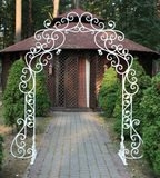 Арка садовая